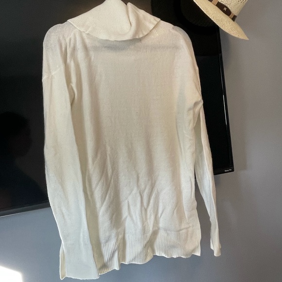 Banana republic sweater - Picture 4 of 5